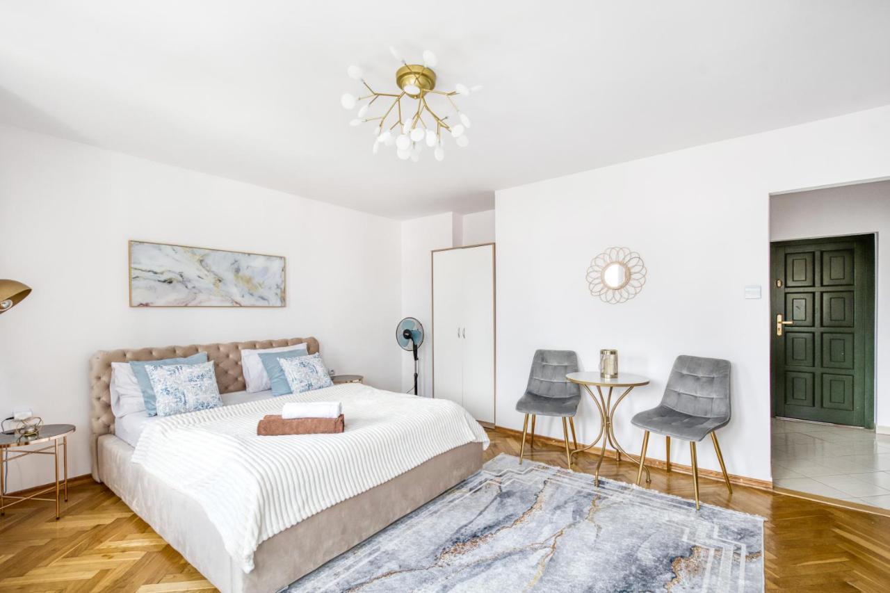 Dekart Centrum Apartments Warsaw Luaran gambar